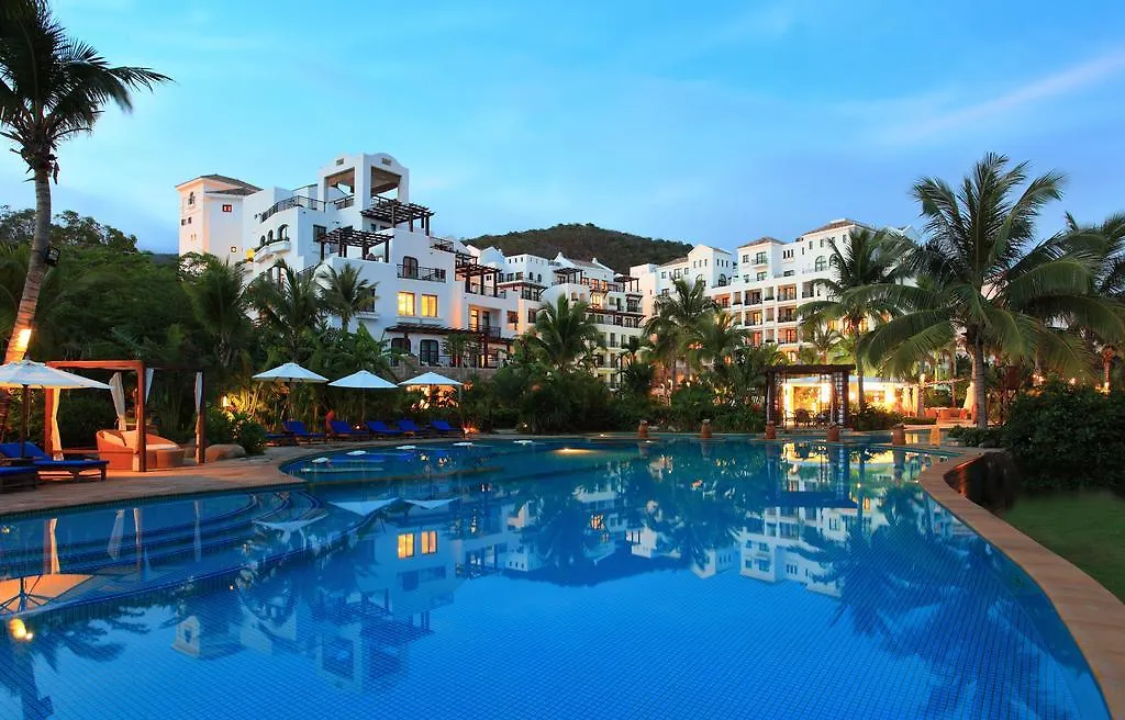 Aegean Suites Sanya Yalong Bay Resort 5*,  Kina